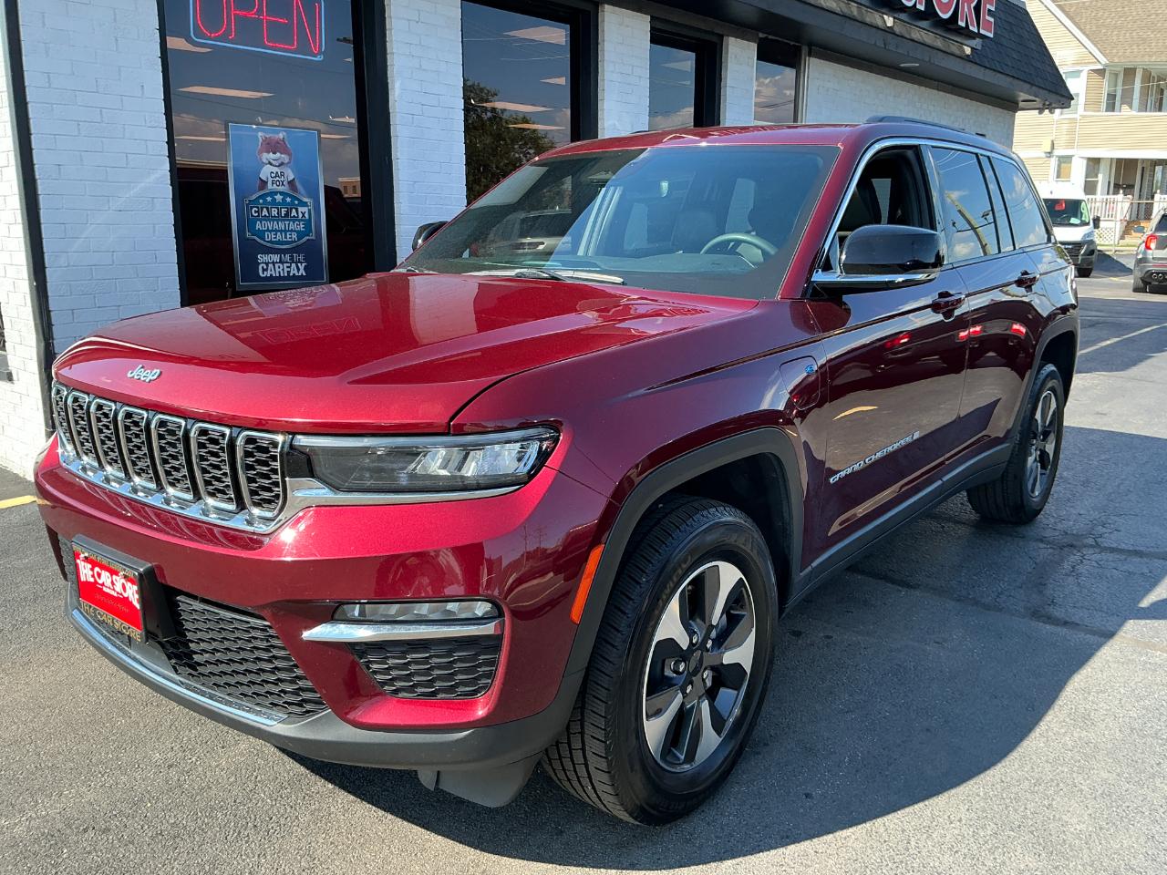 jeep grand cherokee 2024 1C4RJYB63R8518672 image jeep grand cherokee 2024 1C4RJYB63R8518672 image